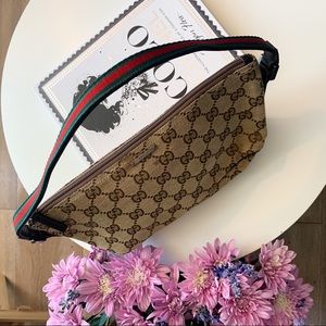 *Authentic* 💫 RARE 💫 Gucci Boat Pochette Tricolor